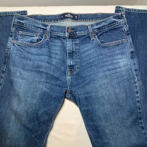 Men’s- Slim Staright HOLLISTER Epic Flex jean.  W36, L34